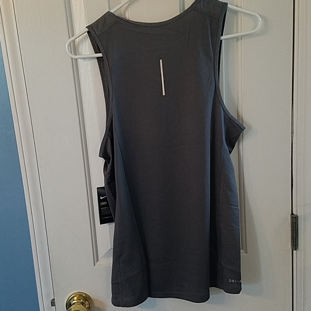 NIKE Dryfit Men's  Sleeveless Running Shirt - Picture 4 of 7